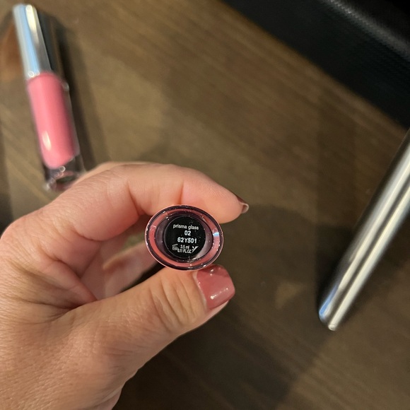 Giorgio Armani Set of 2 Prisma Lip Gloss - Picture 5 of 6